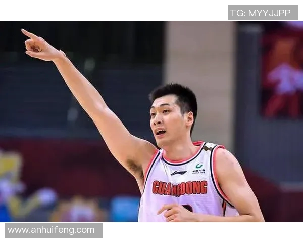 广东球员任骏飞荣膺CBA常规赛最佳第六人称号展现出色表现 广东球员任骏飞荣膺CBA常规赛最佳第六人称号展现出色表现